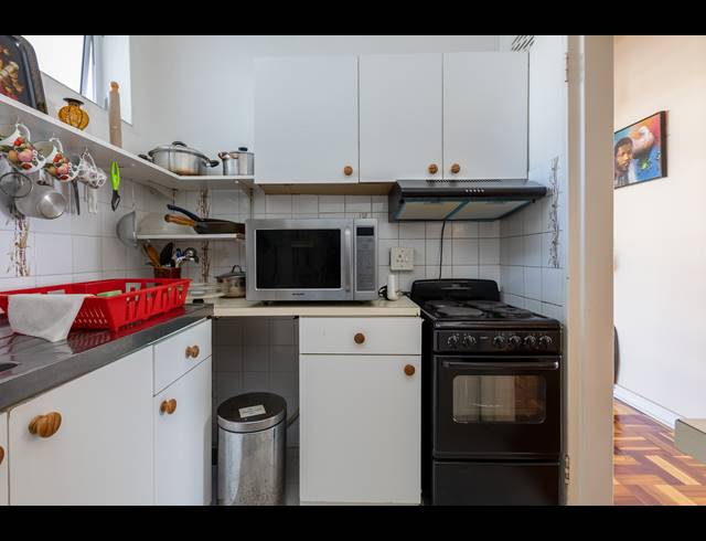 2 BEDROOM APARTMENT RENTED IN CLAREMONT UPPER